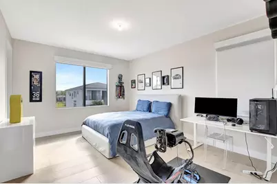 8289 Royal County Down Road, Boca Raton, FL 33434 - Photo 45