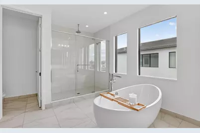 8289 Royal County Down Road, Boca Raton, FL 33434 - Photo 37