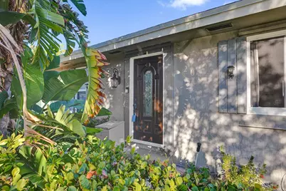 201 SE 24 Avenue, Boynton Beach, FL 33435 - Photo 1
