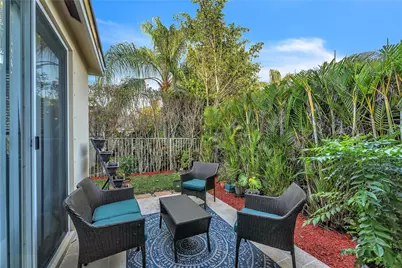 1059 Golden Cane Drive, Weston, FL 33327 - Photo 25