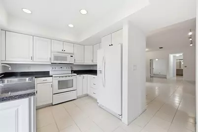 609 Deer Creek Lake Point Lane, Deerfield Beach, FL 33442 - Photo 7