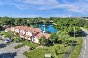 609 Deer Creek Lake Point Ln, Deerfield Beach, FL 33442 - Photo 3