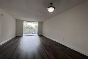 18335 NW 68th Ave, Hialeah, FL 33015 - Photo 3