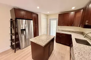 1941 NE 51st Ct, Fort Lauderdale, FL 33308 - Photo 5