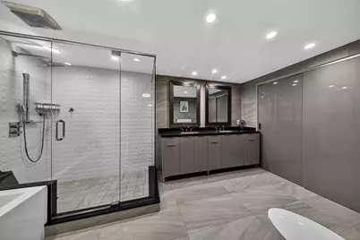 918 NE 4th Street, Hallandale Beach, FL 33009 - Photo 17