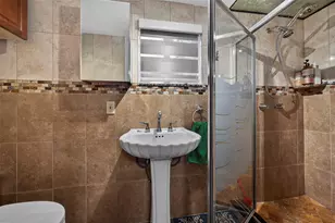 918 NE 4th St, Hallandale Beach, FL 33009 - Photo 29