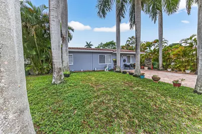 918 NE 4th Street, Hallandale Beach, FL 33009 - Photo 3