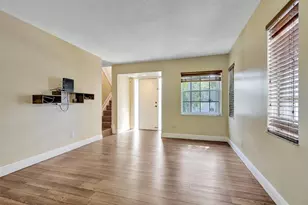 11567 N Open Ct, Hollywood, FL 33026 - Photo 5