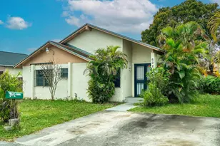 602 SW 99th Pl, Miami, FL 33174 - Photo 3