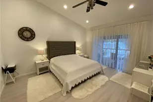 21135 Helmsman Dr, Miami, FL 33180 - Photo 13