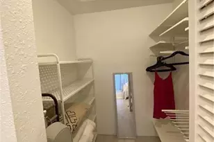 21135 Helmsman Dr, Miami, FL 33180 - Photo 29