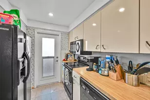 1100 SW 12th St, Fort Lauderdale, FL 33315 - Photo 7