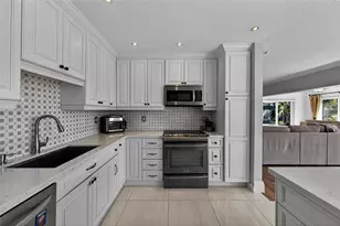 2120 NE 31st St, Pompano Beach, FL 33064 - Photo 9