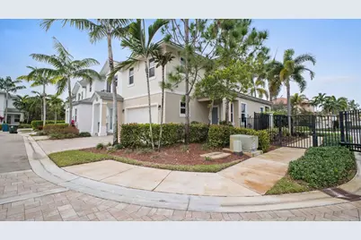 6993 Pines Circle #6993, Coconut Creek, FL 33073 - Photo 1