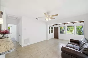 1435 SW 5th Ct, Fort Lauderdale, FL 33312 - Photo 9