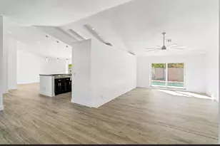 7060 NW 47th Pl, Lauderhill, FL 33319 - Photo 5