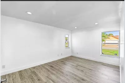 7060 NW 47th Place, Lauderhill, FL 33319 - Photo 13