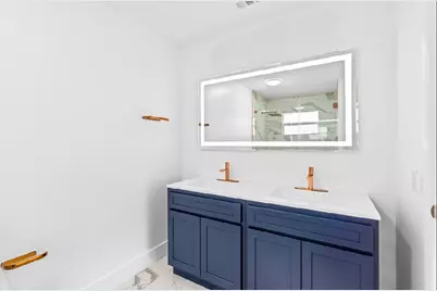 7060 NW 47th Place, Lauderhill, FL 33319 - Photo 11