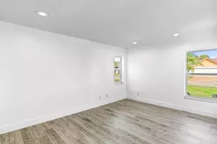 7060 NW 47th Pl, Lauderhill, FL 33319 - Photo 13