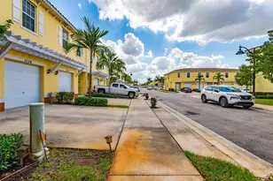 1134 NW 40th Ter, Lauderhill, FL 33313 - Photo 23