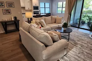 4422 Silverwood Ln S, Oakland Park, FL 33309 - Photo 5