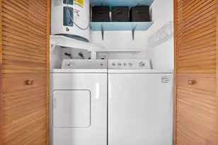 2410 Montego Dr, Miramar, FL 33023 - Photo 27