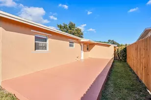 2410 Montego Dr, Miramar, FL 33023 - Photo 29