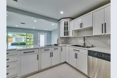 440 NW 37th Street, Oakland Park, FL 33309 - Photo 43