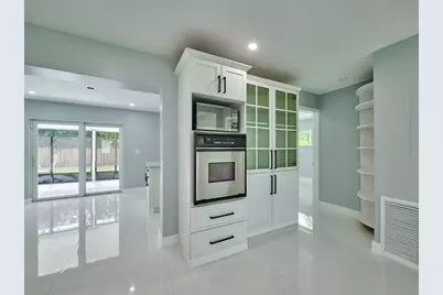 440 NW 37th Street, Oakland Park, FL 33309 - Photo 47