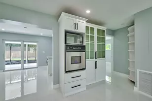 440 NW 37th St, Oakland Park, FL 33309 - Photo 47