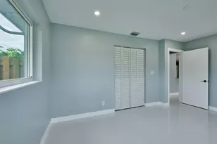 440 NW 37th St, Oakland Park, FL 33309 - Photo 31