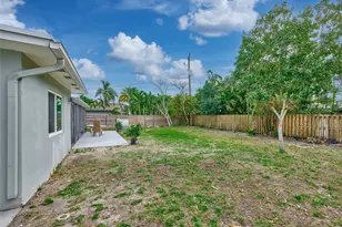 440 NW 37th St, Oakland Park, FL 33309 - Photo 15