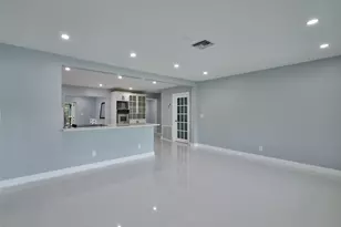 440 NW 37th St, Oakland Park, FL 33309 - Photo 21