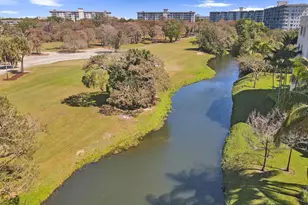 3600 Oaks Clubhouse Dr, Pompano Beach, FL 33069 - Photo 51