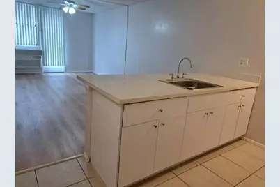 2701 Riverside Drive #311B, Coral Springs, FL 33065 - Photo 9