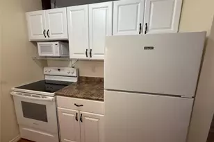 1000 SW 10th Ave, Hallandale Beach, FL 33009 - Photo 21