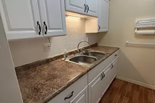 1000 SW 10th Ave, Hallandale Beach, FL 33009 - Photo 19