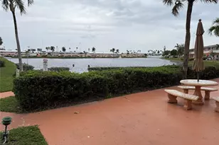 1000 SW 10th Ave, Hallandale Beach, FL 33009 - Photo 35