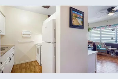 1000 SW 10th Avenue #9, Hallandale Beach, FL 33009 - Photo 23