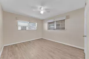 1704 Hayes St, Hollywood, FL 33020 - Photo 9