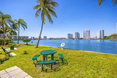 18181 NE 31st Court #804, Aventura, FL 33160 - Photo 31