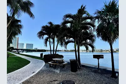 17125 N Bay Road #3102, North Miami Beach, FL 33160 - Photo 17