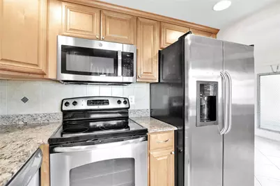 736 Flanders P #736, Delray Beach, FL 33484 - Photo 11