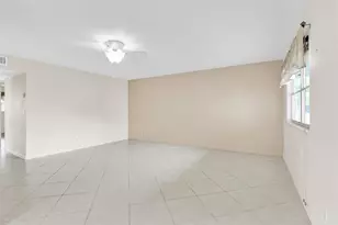 736 Flanders P, Delray Beach, FL 33484 - Photo 7