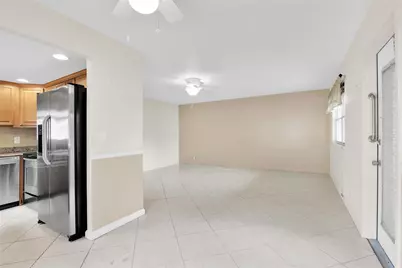 736 Flanders P #736, Delray Beach, FL 33484 - Photo 5