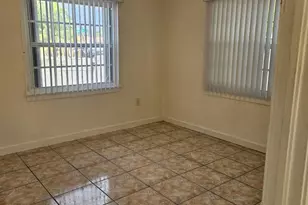 3500 NW 12th St, Miami, FL 33125 - Photo 15