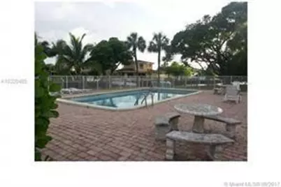 251 SE 6th Avenue #4, Pompano Beach, FL 33060 - Photo 3