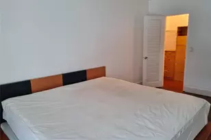 300 Golden Isle, Hallandale Beach, FL 33009 - Photo 13