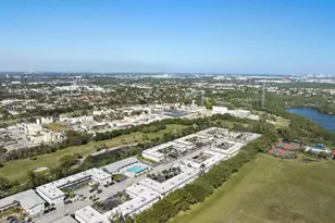 1455 N 12th Ct, Hollywood, FL 33019 - Photo 25