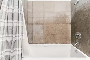 465 Brickell Ave, Miami, FL 33131 - Photo 21